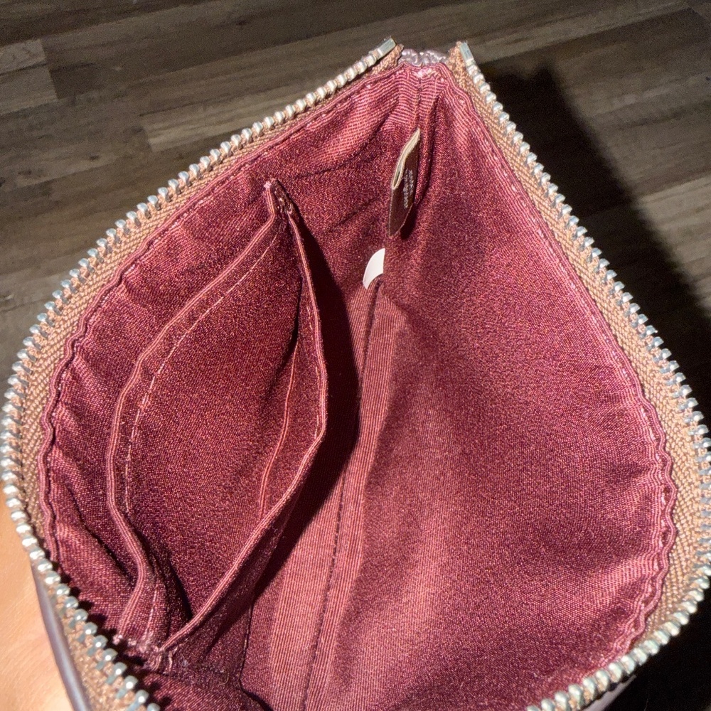 Coach wristlet - Picture 4 of 5